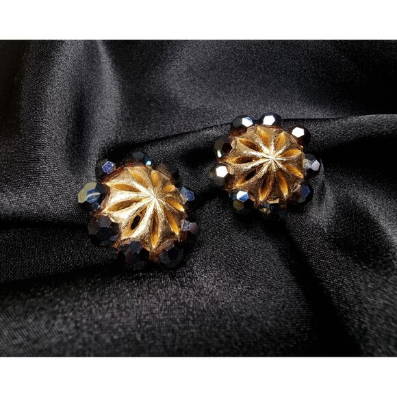 Vintage 1960s TRIFARI Signed Gold-Tone Clip-On Earrings With Black Bead Trim - Picture 2 of 5